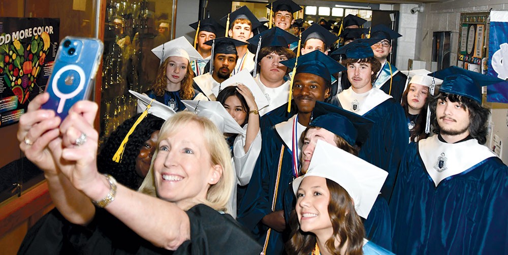 GRAD-selfie