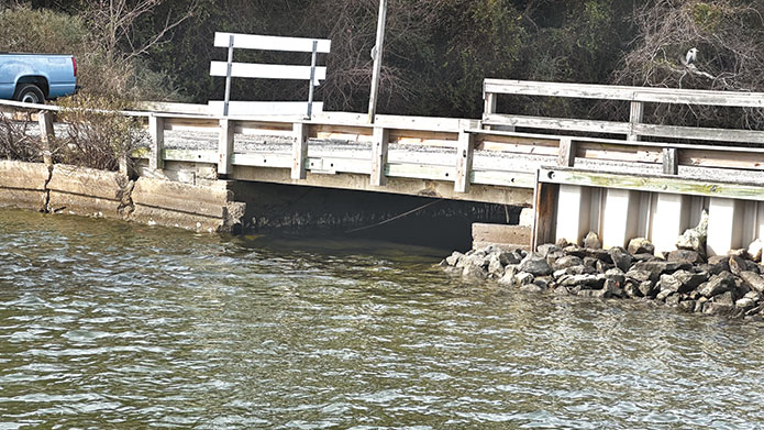 Urbanna-Marina-bridge