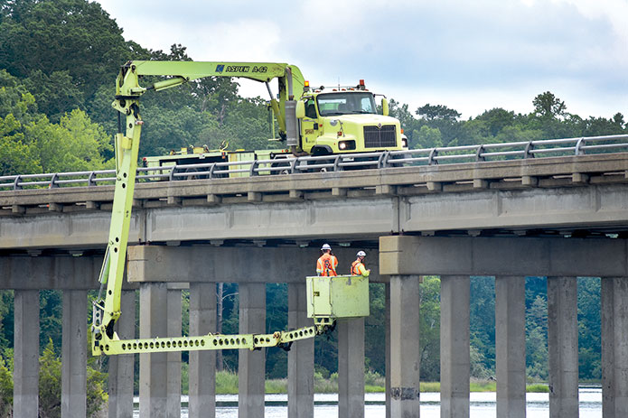 Urbanna-bridge-inspection